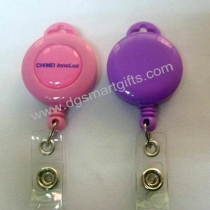 retractable name badge reel